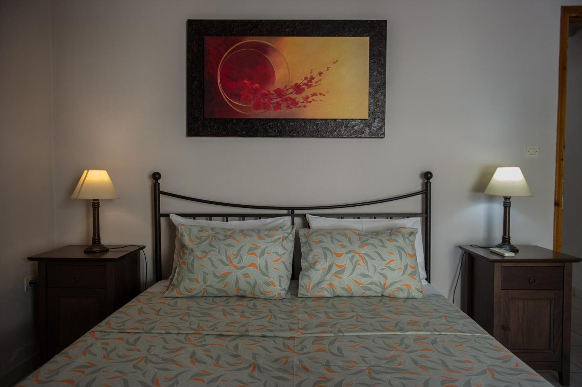 Kamari Blue Apartment