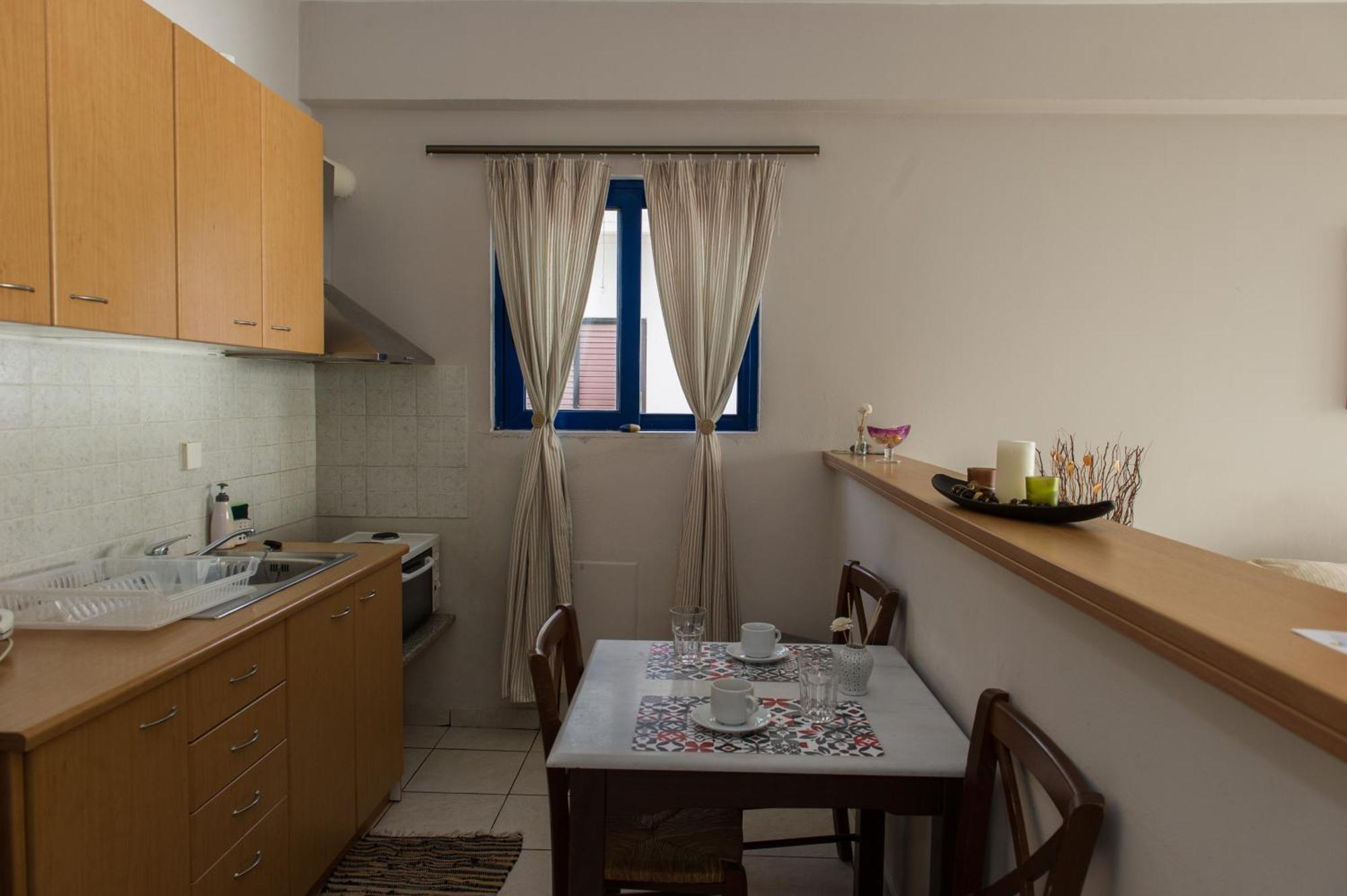 Kamari Blue Apartment *