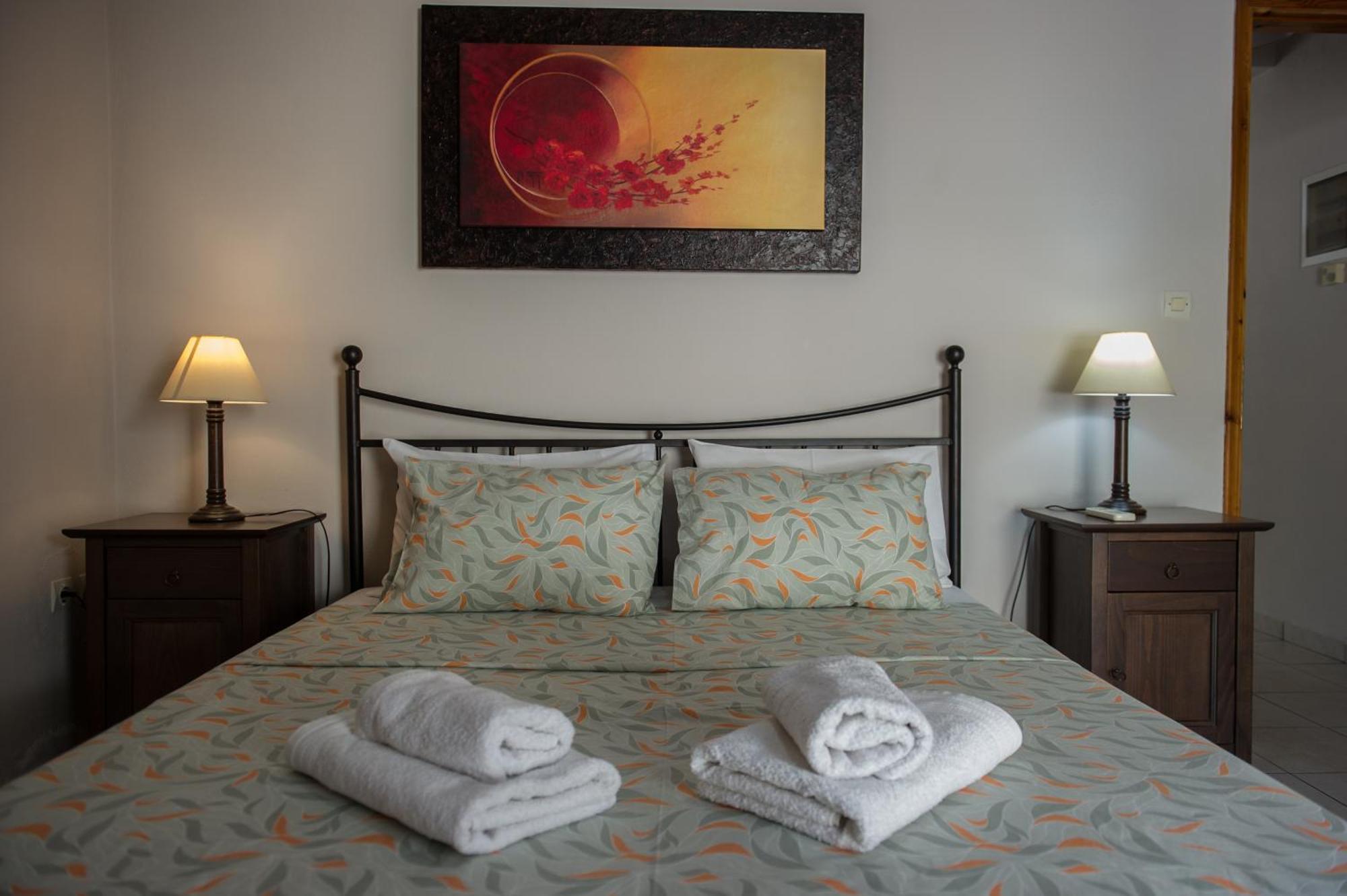 Kamari Blue Apartment